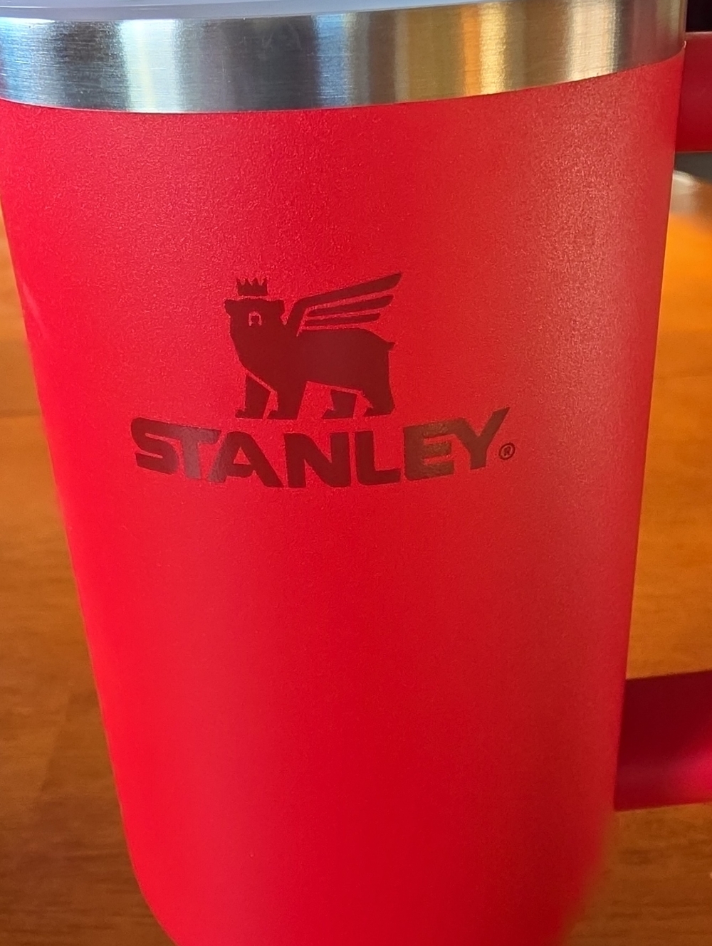 EUC Stanley 30 oz Quencher 2.0 Flowstate Tumbler - Chili Red - Picture 2 of 6
